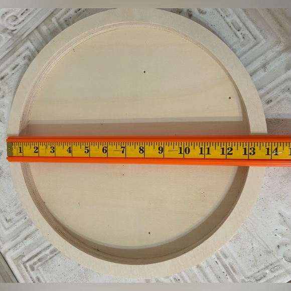 Unfinished  round Wooden Tray & baseball theme disc - Picture 2 of 5